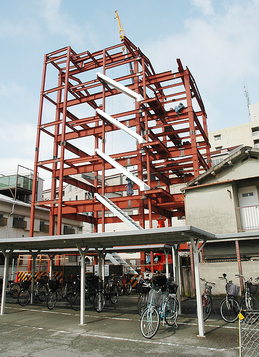 東淀川区のクレーン現場
